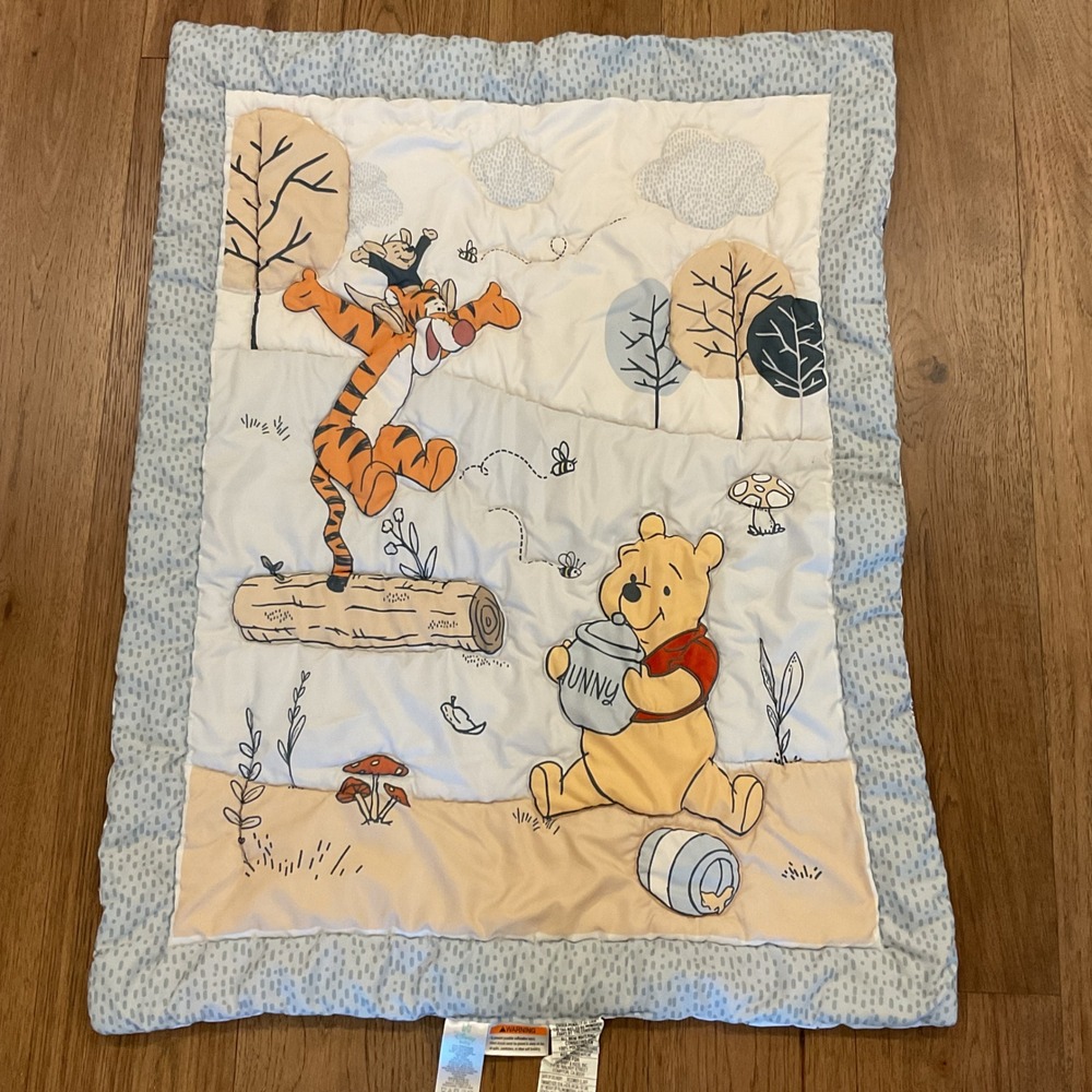 Disney Baby Winnie the Pooh Tigger Roo Nursery Quilt Blanket 31x40 Hundred Acre